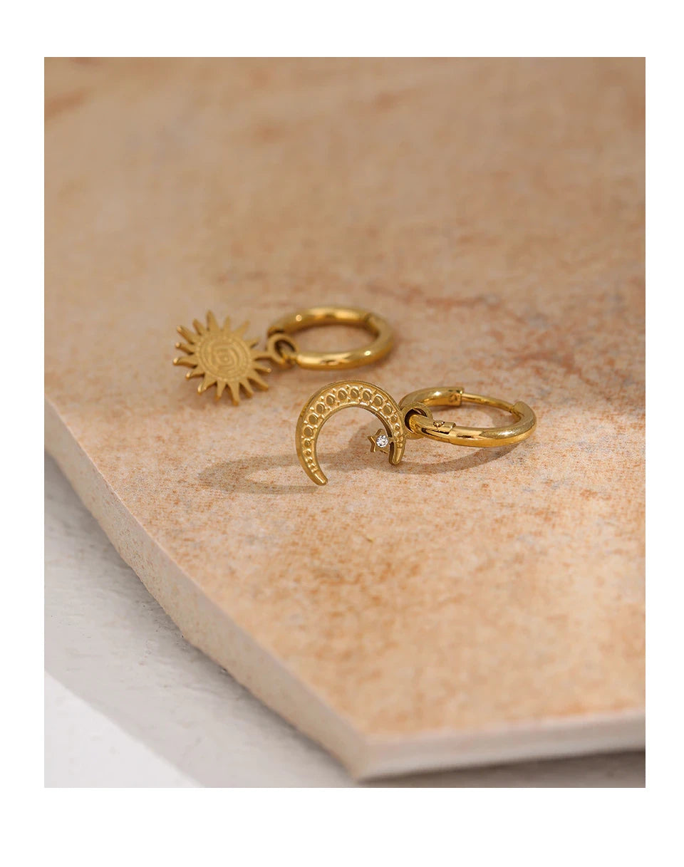 Boucles d’oreilles Nuit Lunaire en acier inoxydable doré
