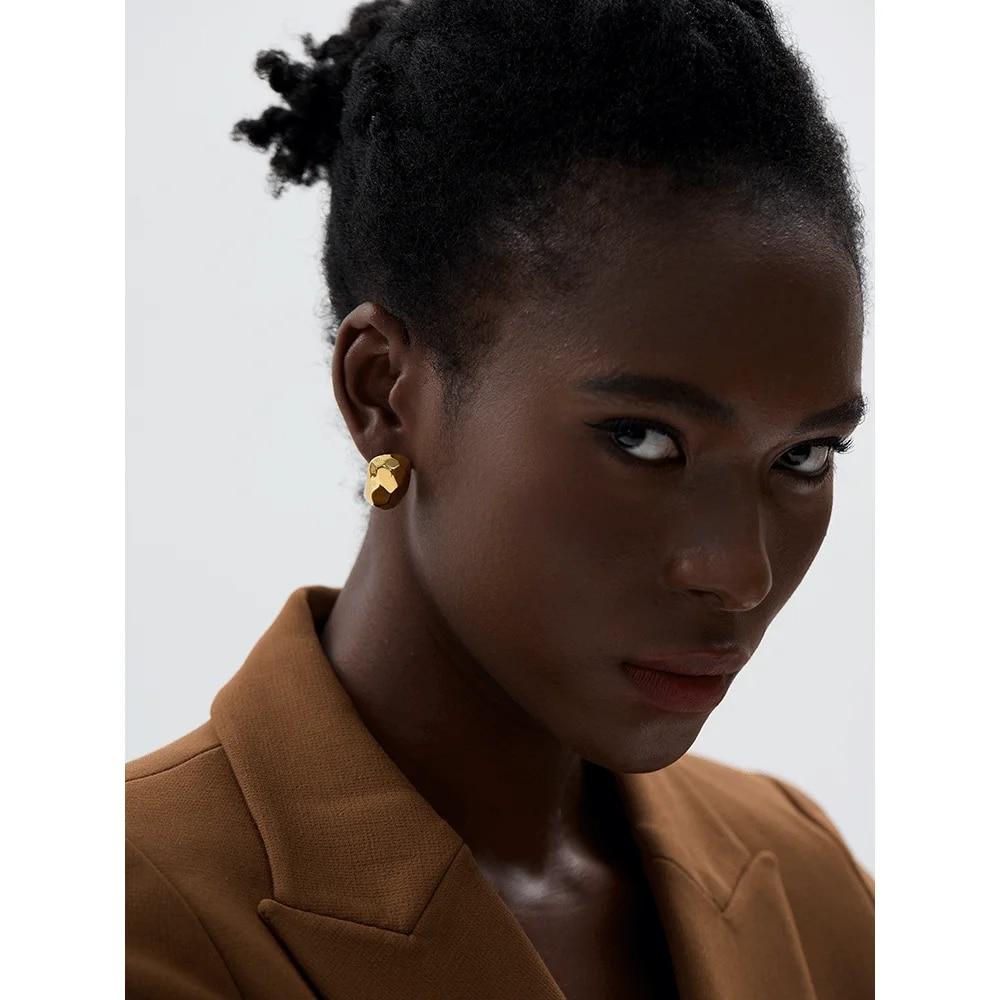 Boucles d’oreilles pendantes facettées dorées en acier inoxydable