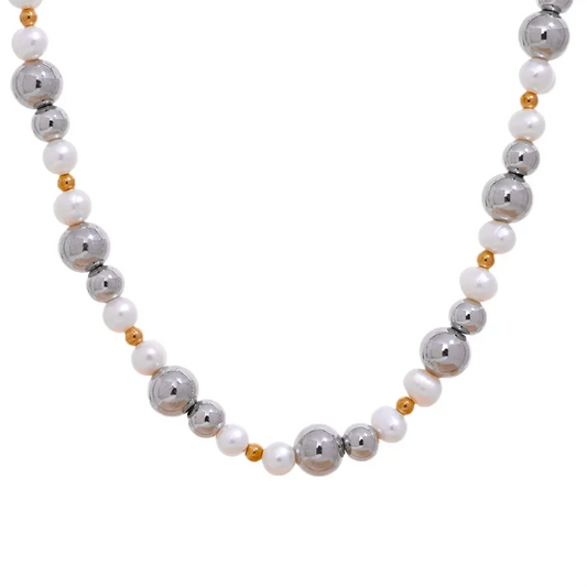 Collier Mystère des Abysses en perles naturelles
