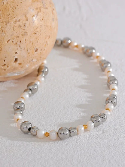 Collier Mystère des Abysses en perles naturelles