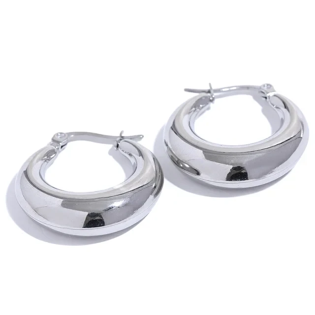 Boucles d’oreilles créoles Magda dorées en acier inoxydable