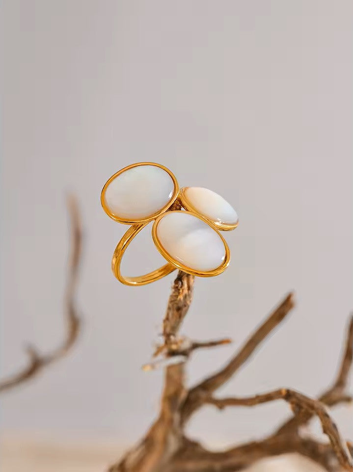 Bague Mystère nacrée dorée