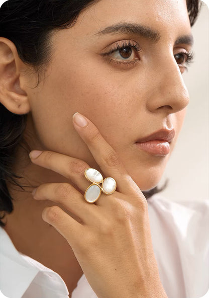 Bague Mystère nacrée dorée