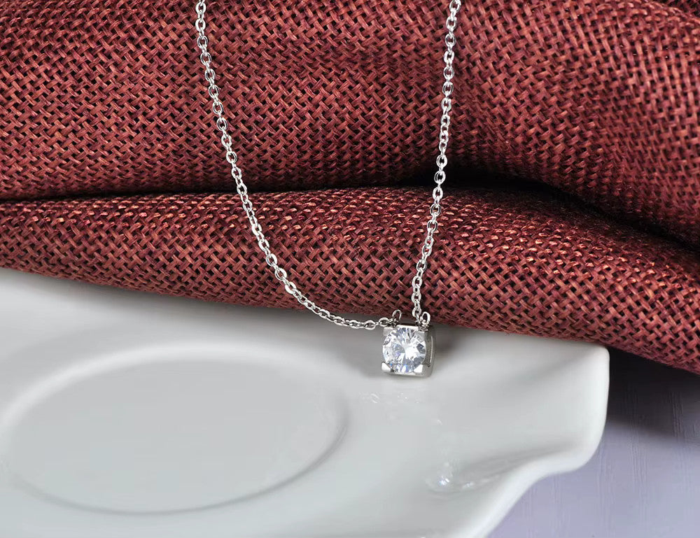 Pendentif femme Brillante 