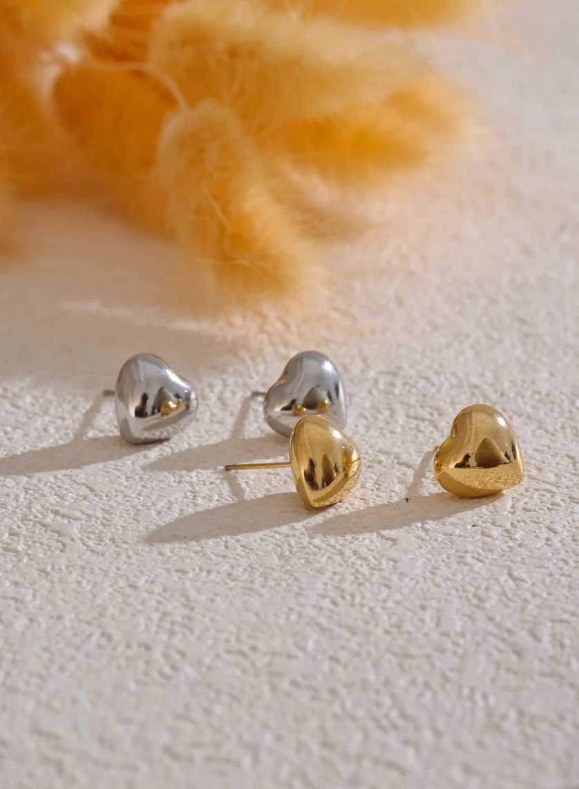 Boucles d’oreilles puces petit cœur en acier inoxydable