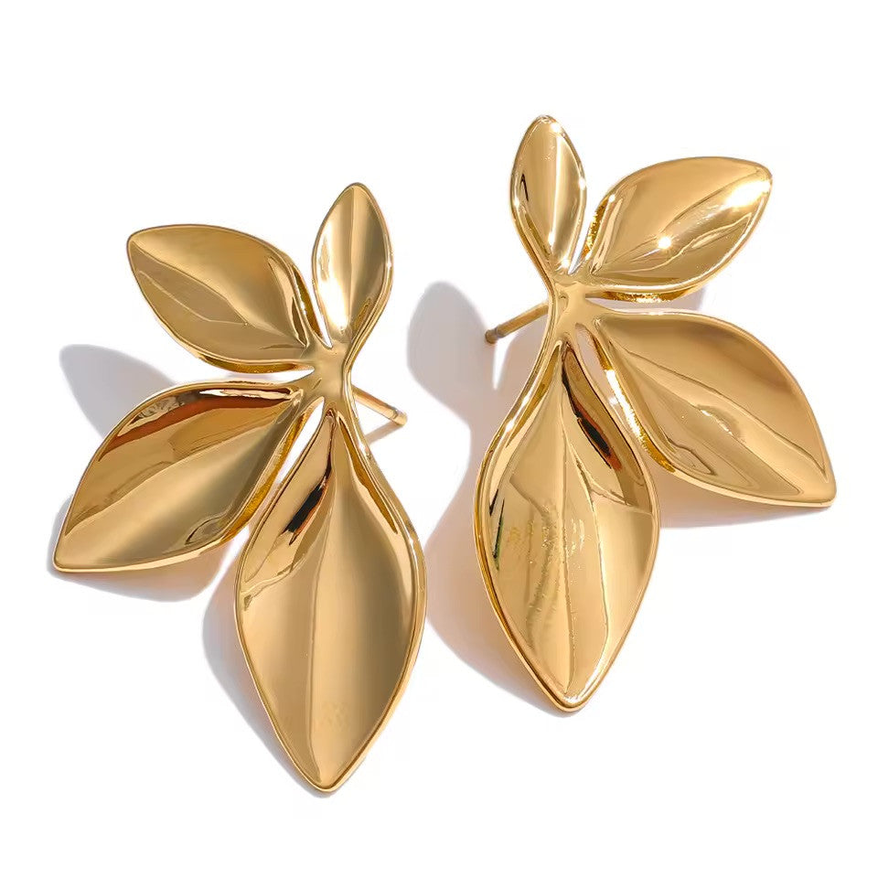 Boucles d’oreilles fleur Elsa dorées en acier inoxydable