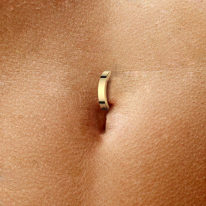 Piercing nombril Linea – Clicker en acier chirurgical doré