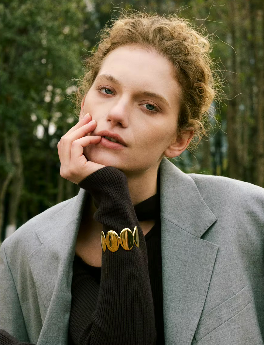 Bracelet manchette Aura en acier inoxydable doré