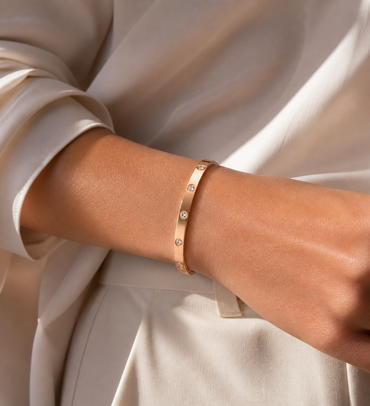 Bracelet iconique minimaliste en acier inoxydable